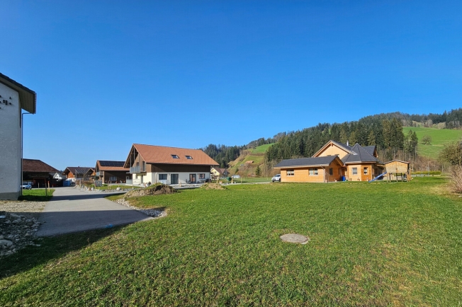 Neubau-Einfamilienhaus in ruhigem Quartier in Eggiwil -  Bild 2