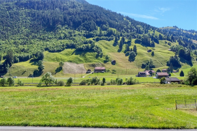 Neubau 5-Zimmer Einfamilienhaus angrenzend an die Landwirtschaftszone -  Bild 4