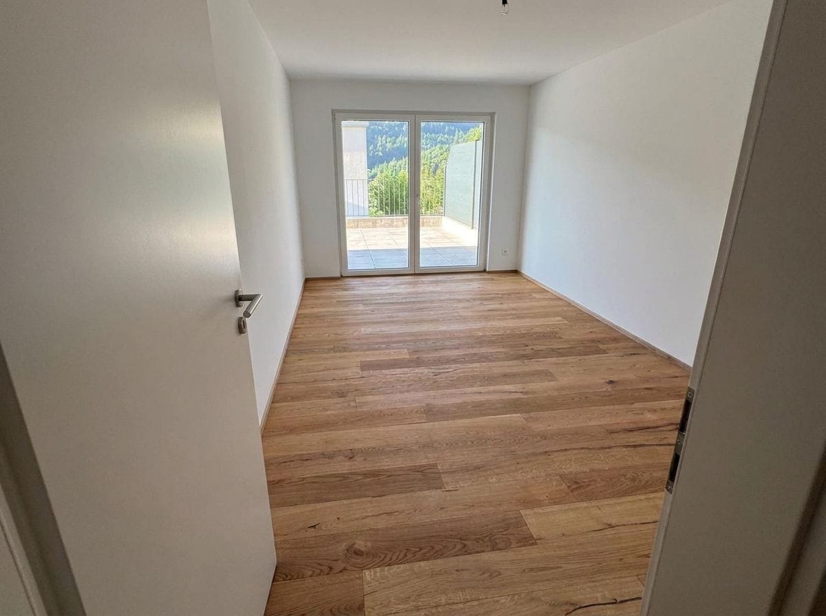 Exklusive 4.5-Zimmer-Wohnung in sonniger Hanglage von Grellingen -  Bild 12