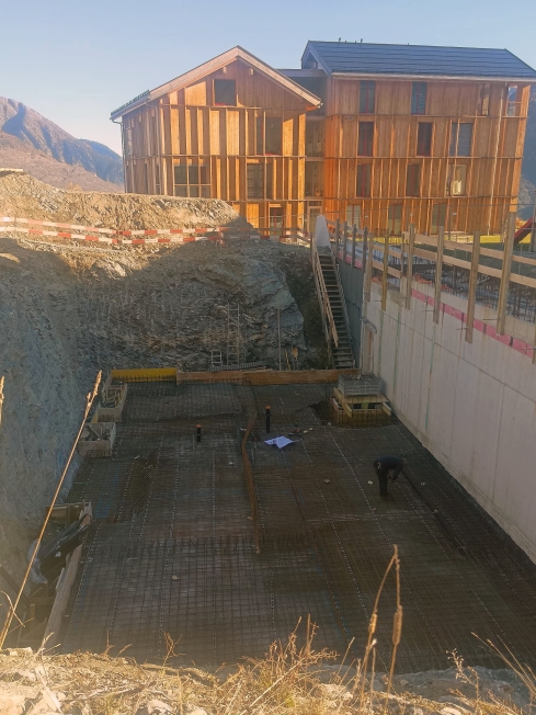 Moderne 5.5-Zimmer Gartenwohnung in Zeneggen mit Bergblick -  Bild 2