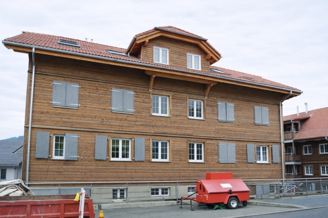 4-Zimmer-Attikawohnung mit grosser Terrasse in Grossdietwil -  Bild 1