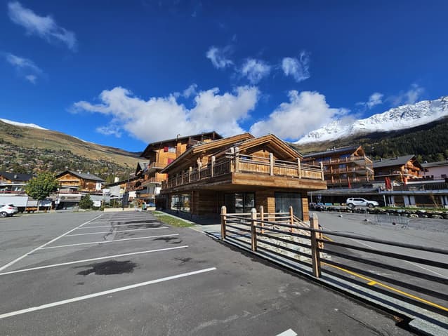 Au cur de Verbier, place centrale - Superbe immeuble mixte -  Bild 1