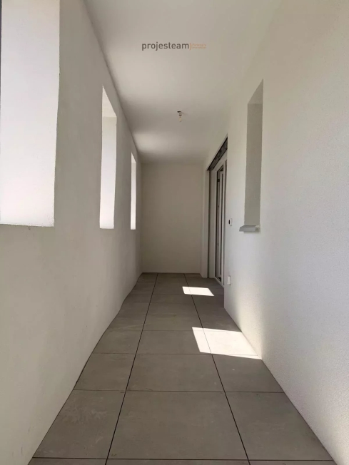 Bauernhaus im Umbau - Dachgeschoss-Maisonette mit Charakter und Charme, akzentuiert durch doppelte Deckenhöhen -  Bild 8