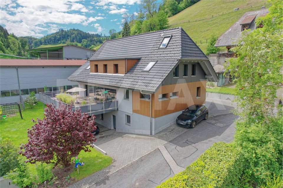 Wohnen und Arbeiten unter einem Dach - grosszügiges Zuhause nahe Bern und Burgdorf -  Bild 2