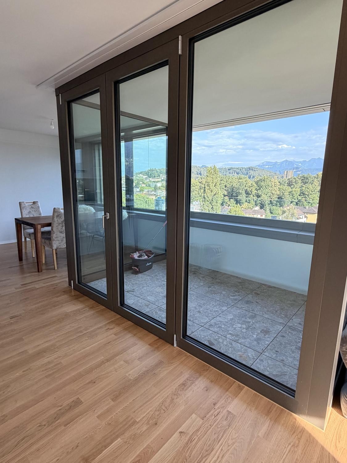 Neubau Wohnung November bis Juli zu vermieten! -  Bild 2