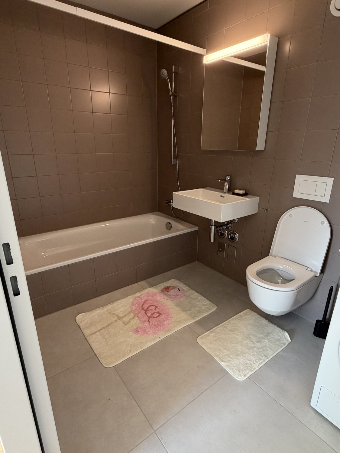 Neubau Wohnung November bis Juli zu vermieten! -  Bild 4