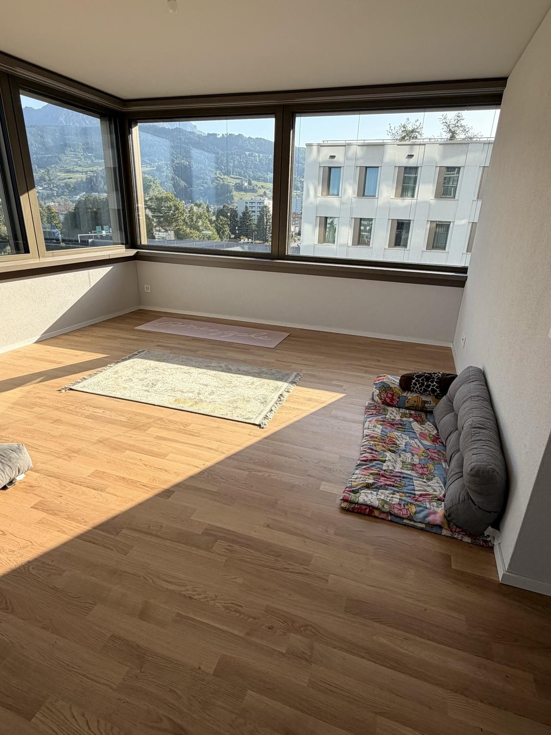 Neubau Wohnung November bis Juli zu vermieten! -  Bild 5