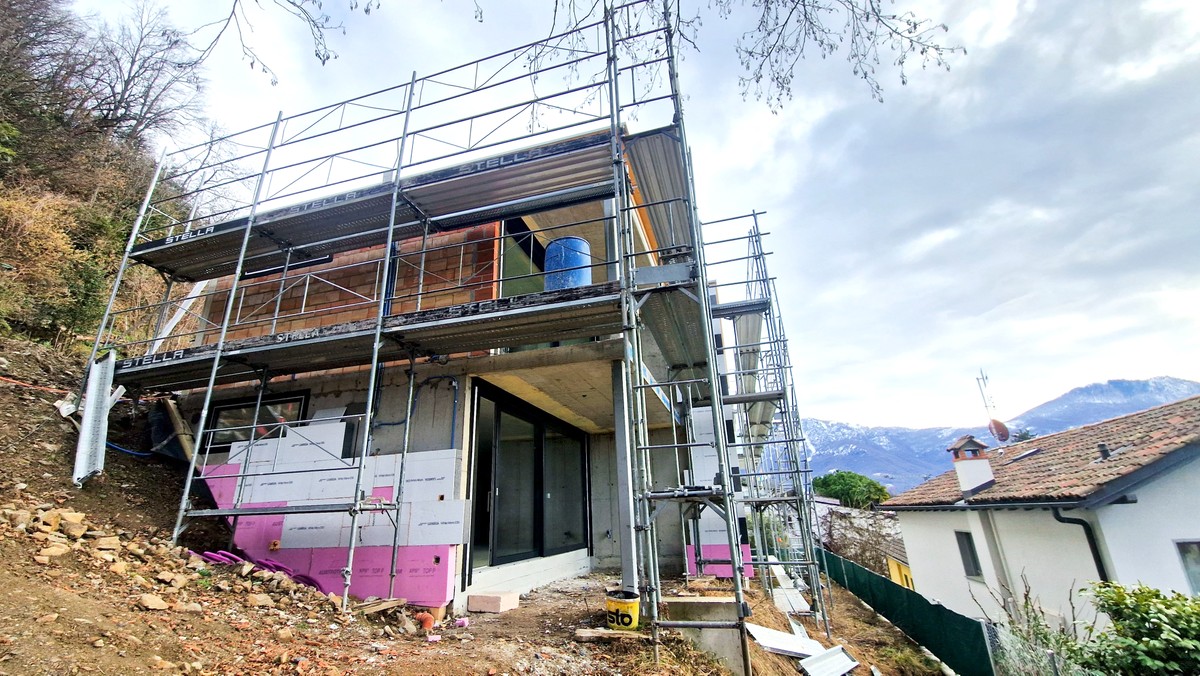 Nuovo 4,5 locali in stile moderno con veranda e ampio giardino privato -  Bild 8