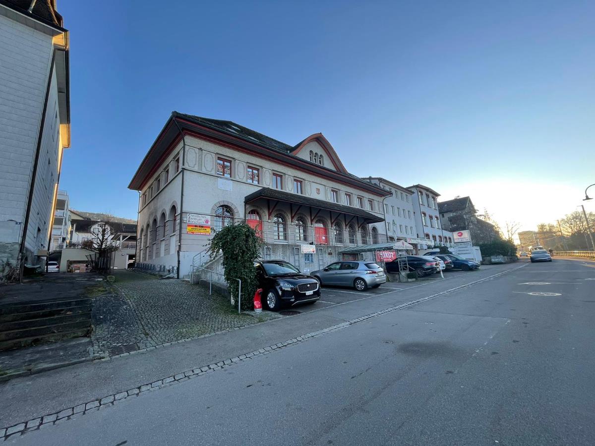 10 Zimmer Mehrfamilienhaus -  Bild 2