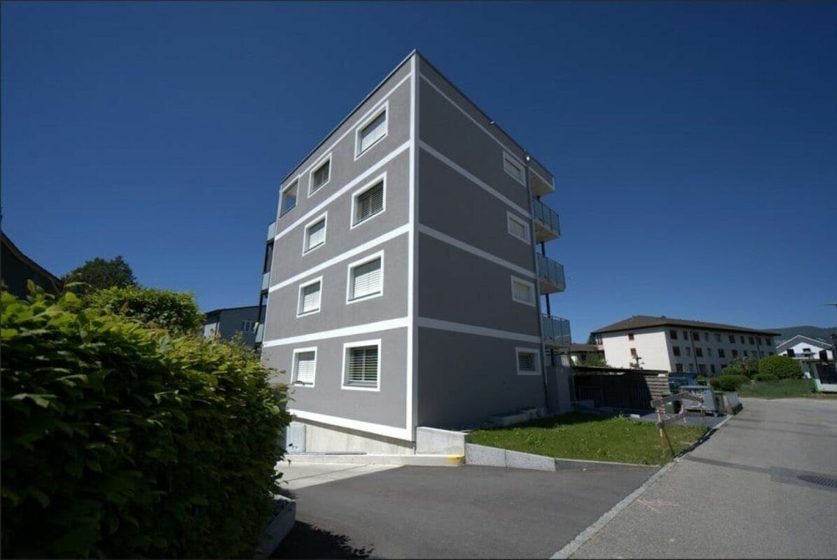 Neubau-Mehrfamilienhaus mit 4 Wohnungen und Einstellhalle - Stockweg 6, Studen BE -  Bild 1