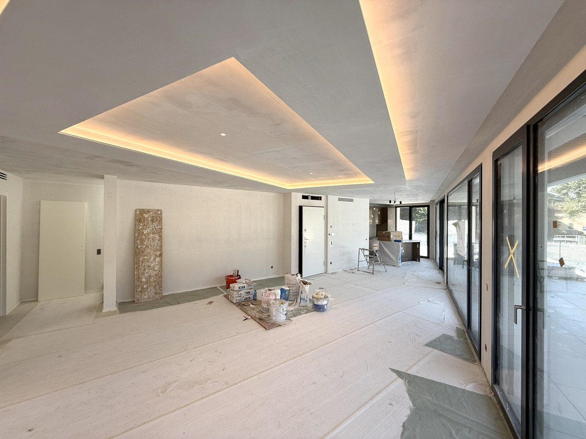 Prestigiosa villa 4,5 vista lago con rooftop e posto barca privato -  Bild 3