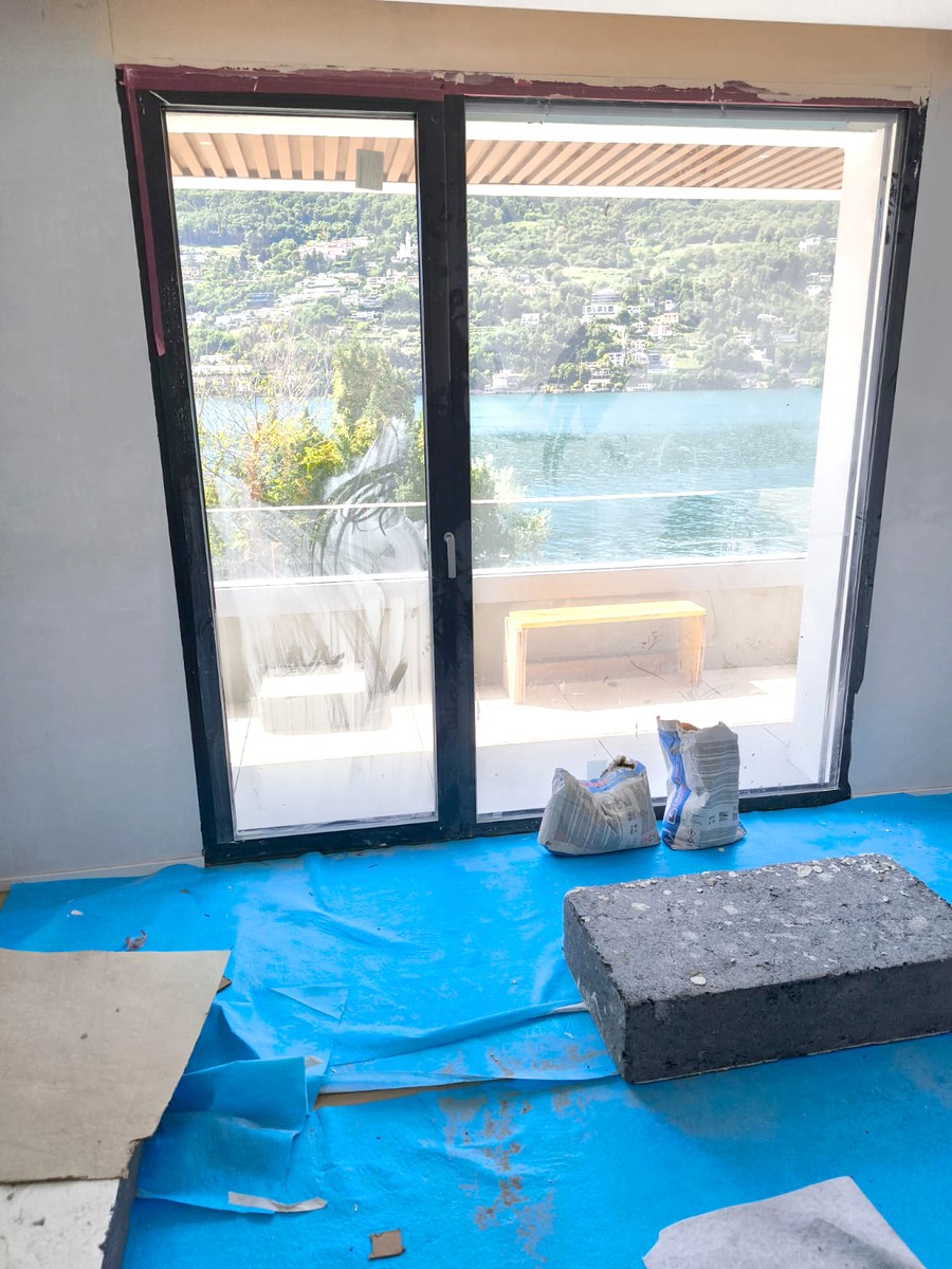Prestigiosa villa 4,5 vista lago con rooftop e posto barca privato -  Bild 7