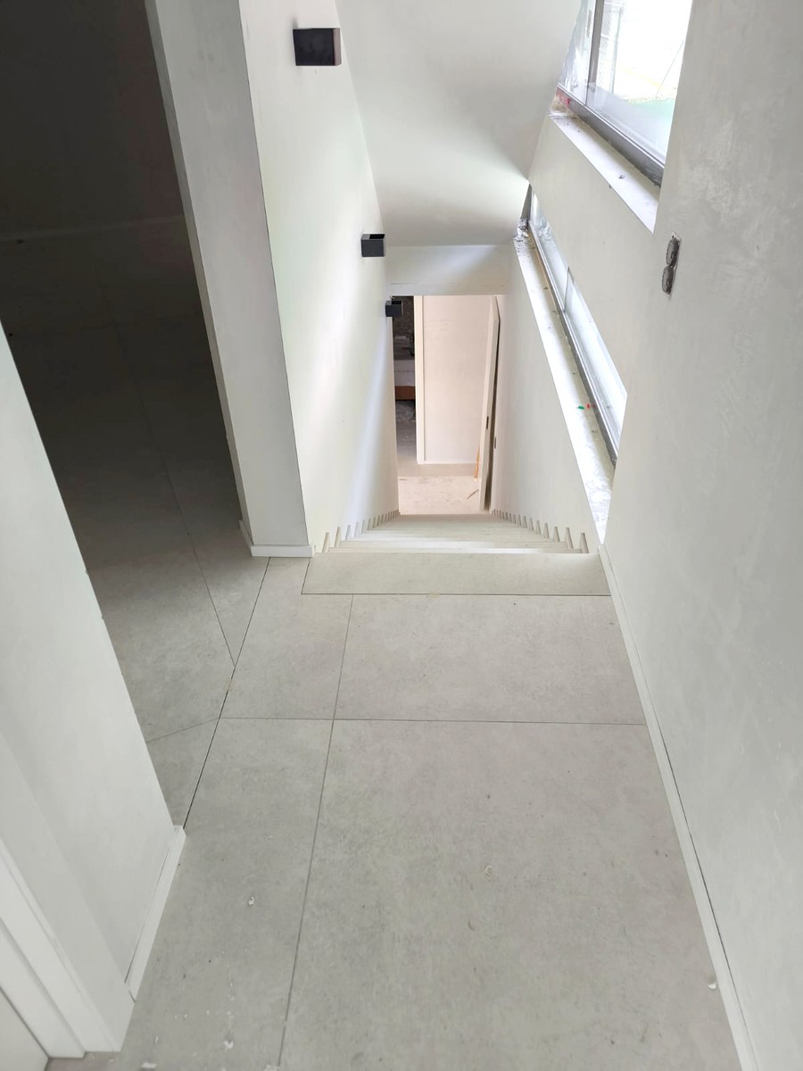 Prestigiosa villa 4,5 vista lago con rooftop e posto barca privato -  Bild 9