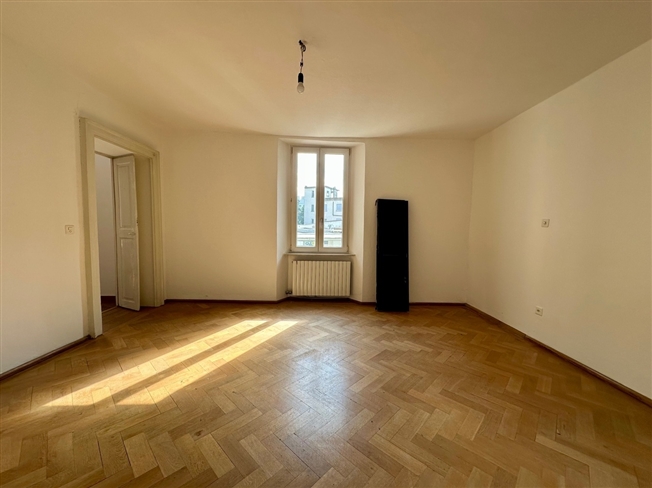 Gebäudekomplex mit Innenhof im Zentrum von Chiasso -  Bild 11