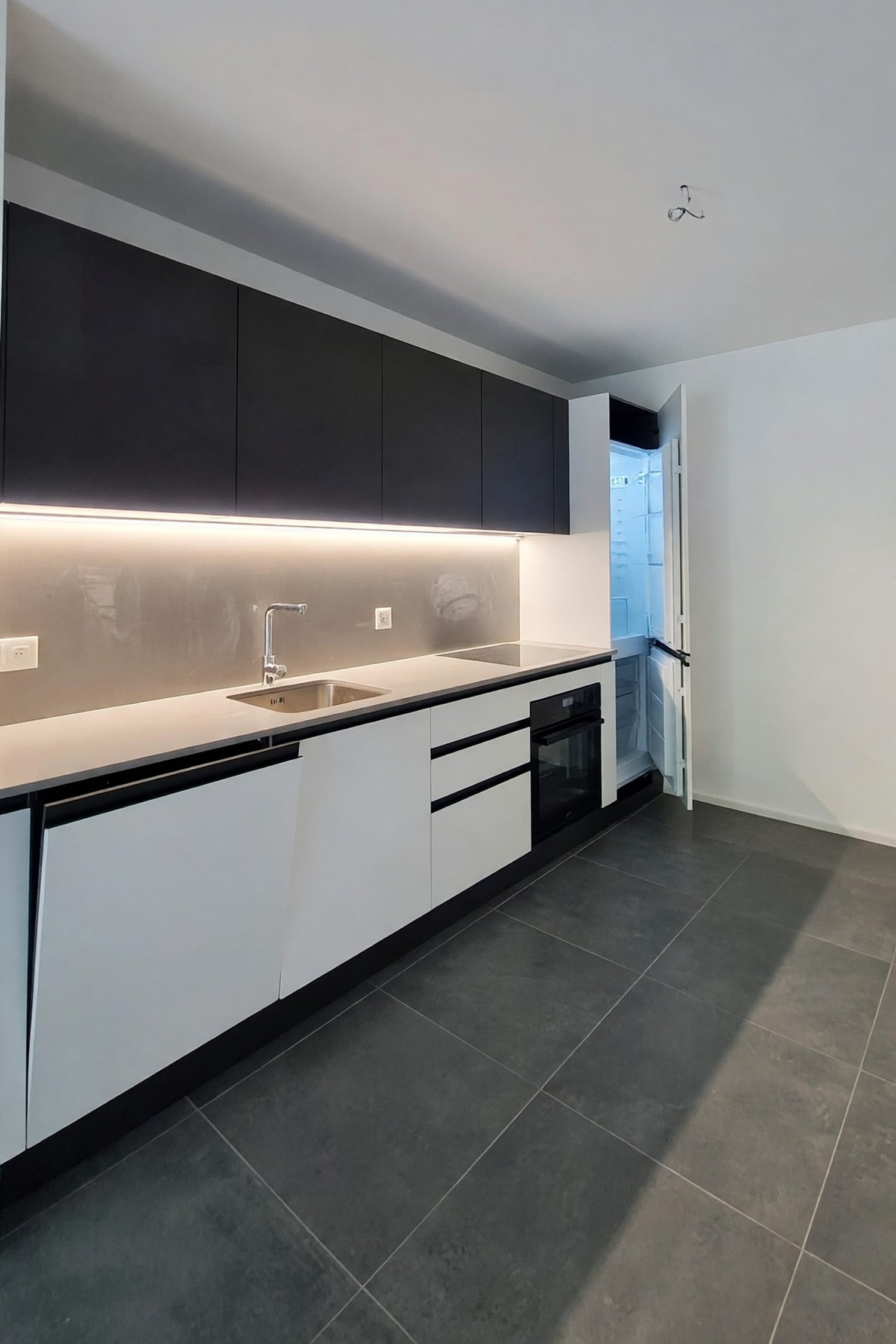 Nuovo appartamento 3,5 con terrazza coperta e due balconi -  Bild 4