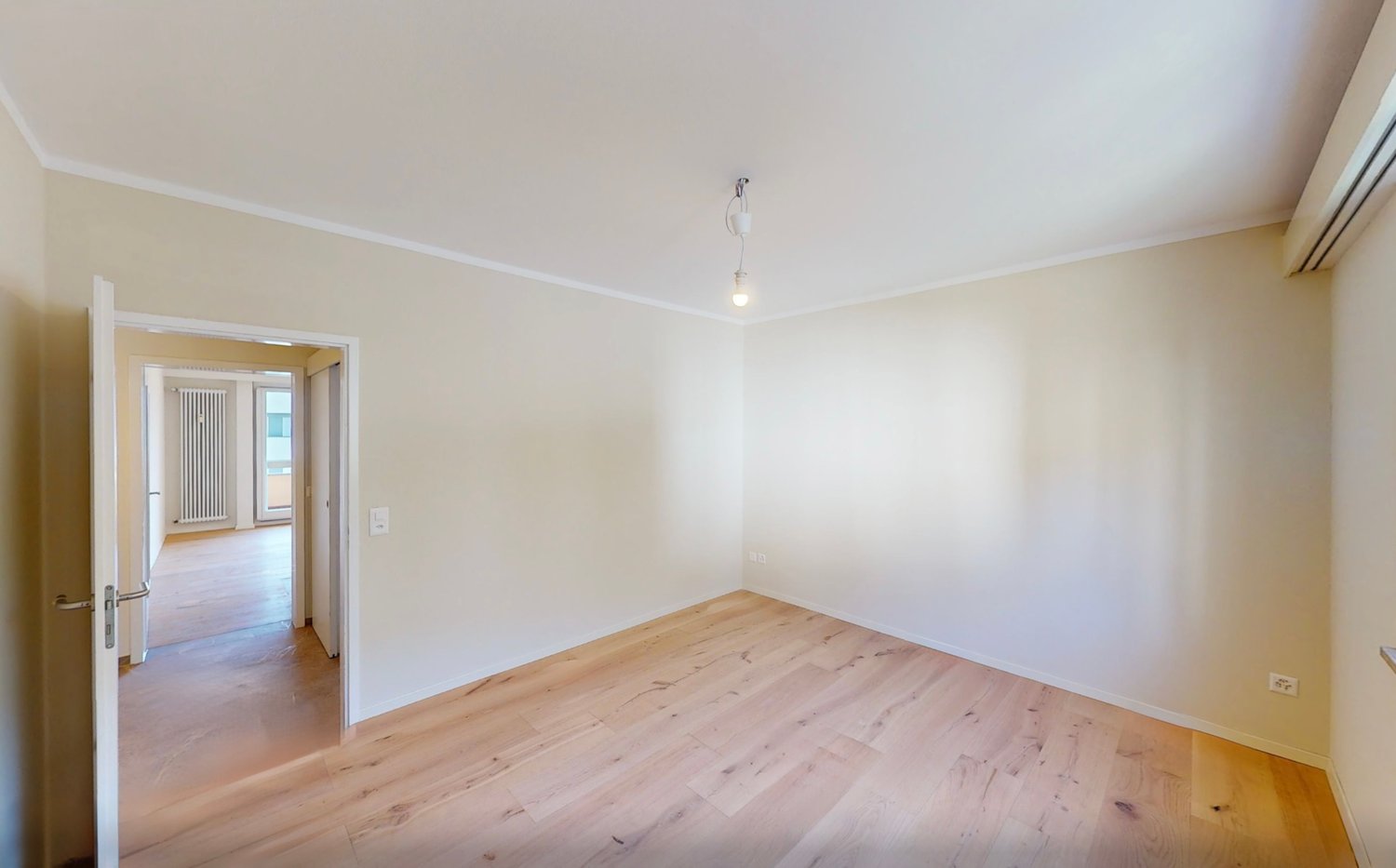 hre 3.5 Zi.- Ferienwohnung -Alles neu, alles nah! -  Bild 4