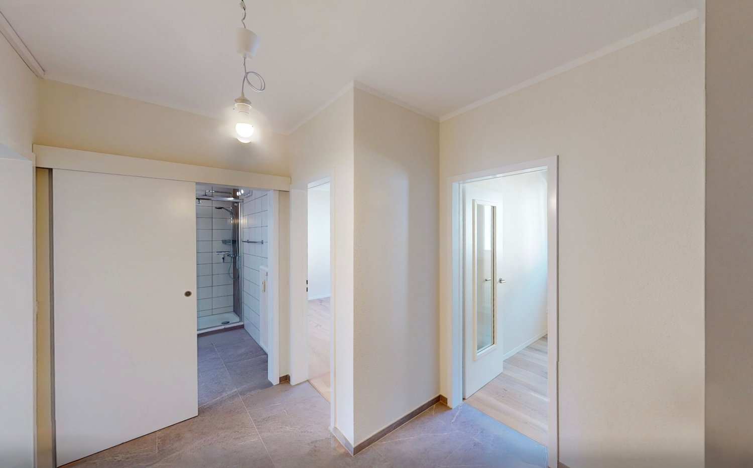 hre 3.5 Zi.- Ferienwohnung -Alles neu, alles nah! -  Bild 10
