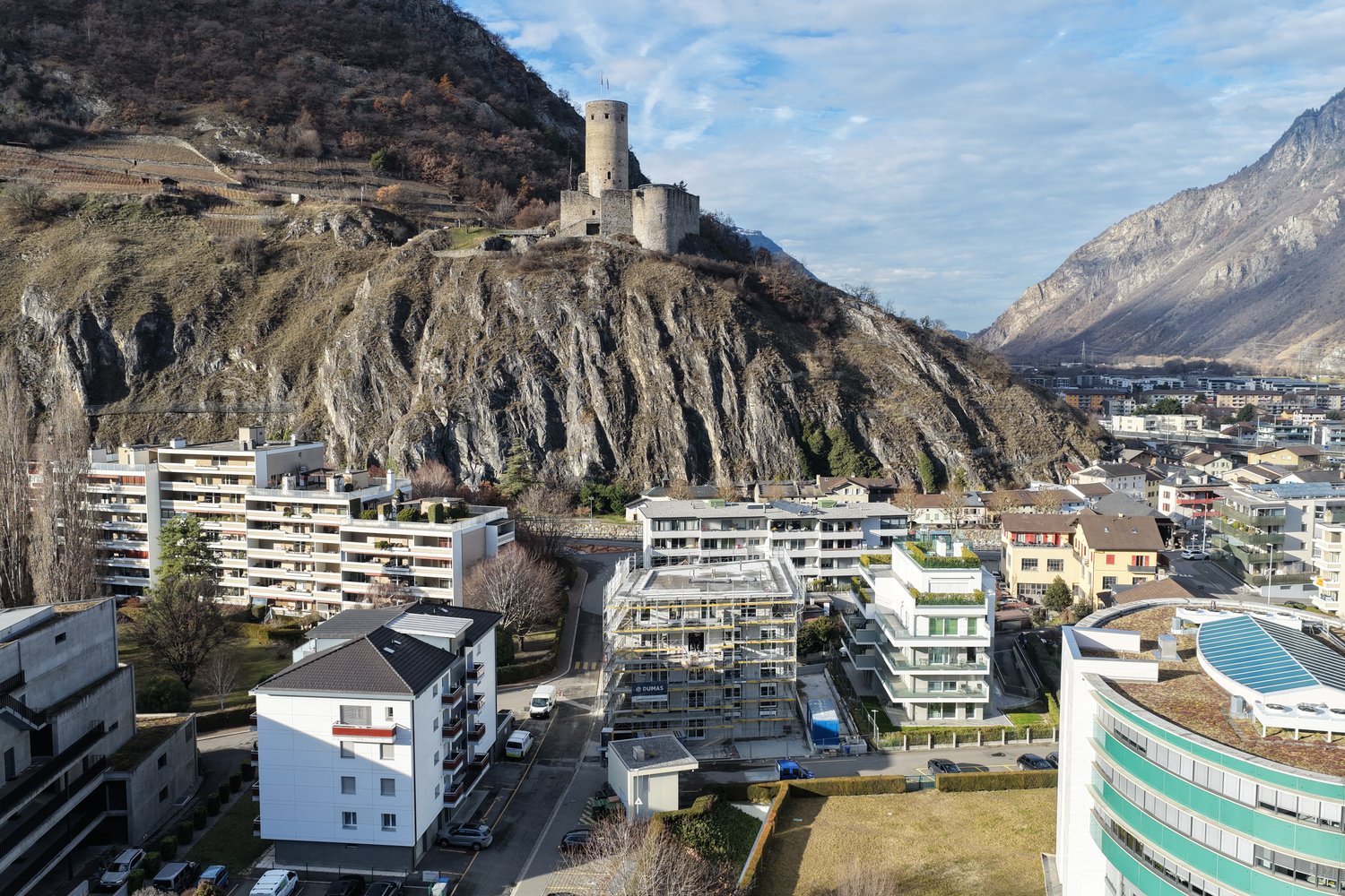 3,5 Zimmer in der Mitte von Martigny in der neuen PPE Le Vieux Pont -  Bild 2