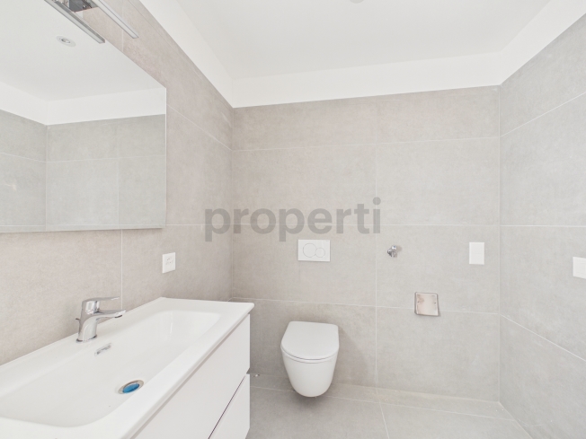 Moderno attico 3.5 locali con parcheggio privato, Biasca -  Bild 9