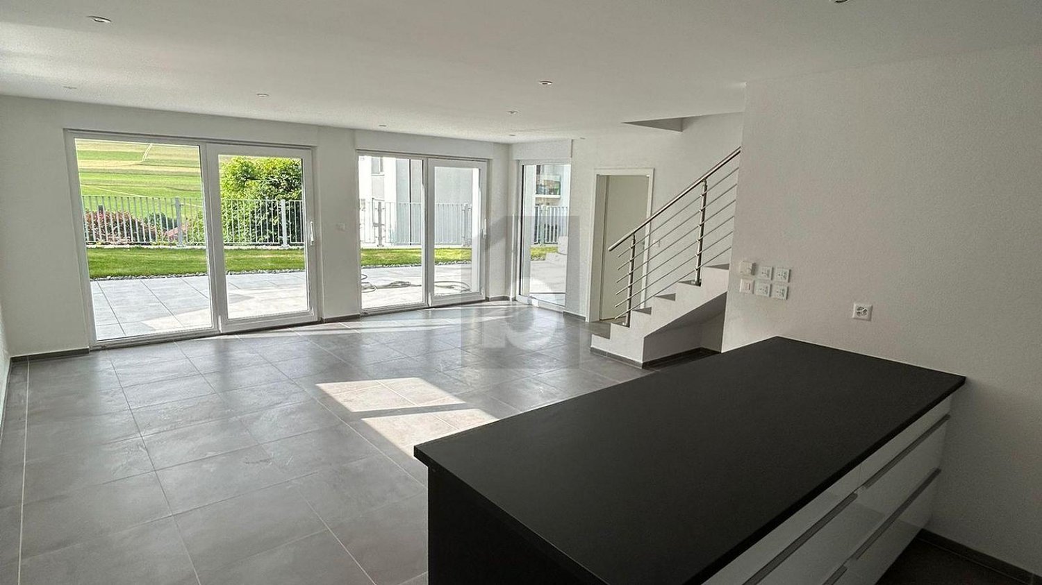 NEU UND IDEAL GELEGEN -  Bild 3