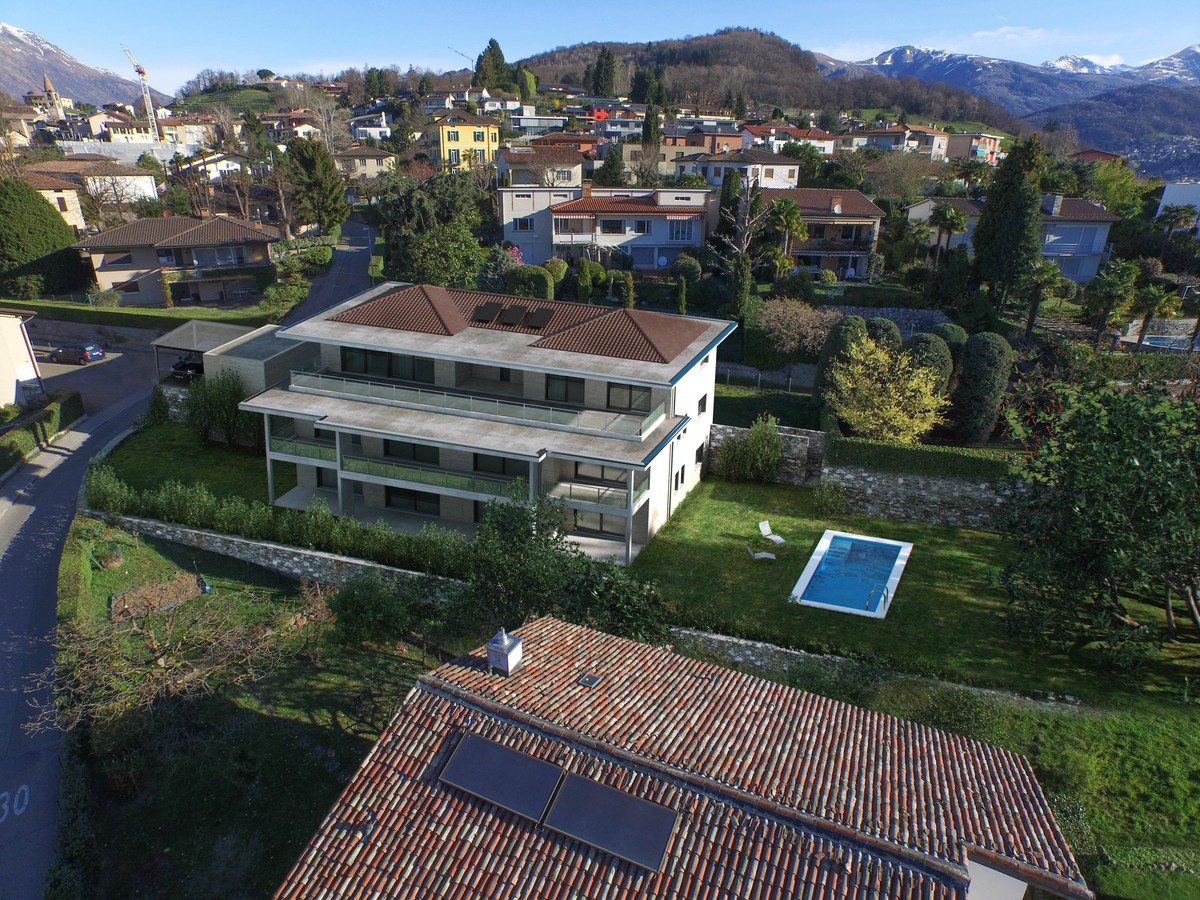 Appartamento 3,5 PT con giardino privato e terrazza panoramica -  Bild 1