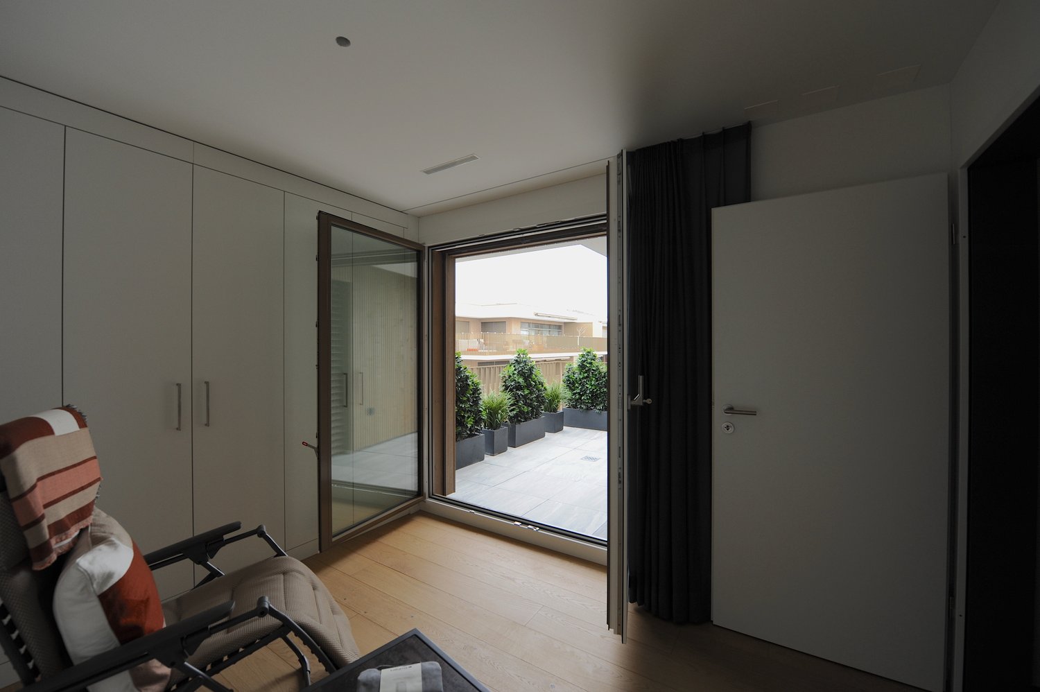 Exklusives modernes Wohnen in Winkel -  4.5-Zimmer-Attika-Dachwohnung - Bild 7