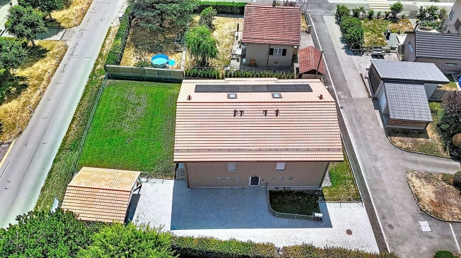 7-Zimmer-Doppelvilla mit Garten -  Bild 3