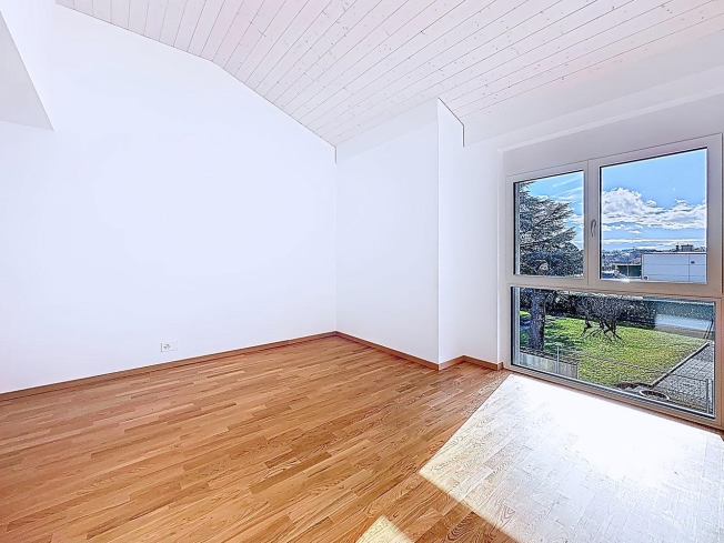 7-Zimmer-Doppelvilla mit Garten -  Bild 7