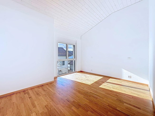7-Zimmer-Doppelvilla mit Garten -  Bild 8