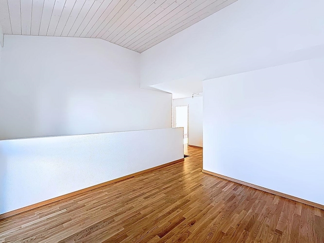 7-Zimmer-Doppelvilla mit Garten -  Bild 9
