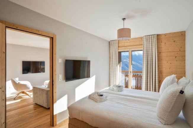 Wunderschöne 4,5-Zimmer-Wohnung mit direktem Zugang zu den Skipisten in einer Hotelresidenz -  Bild 4