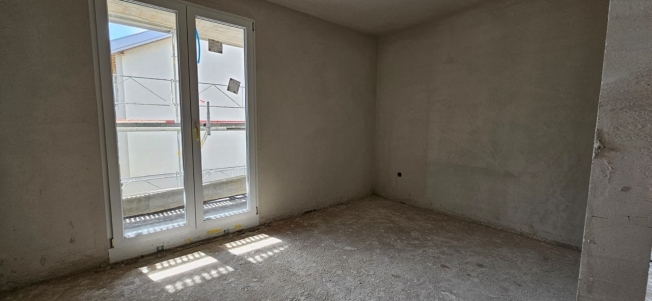Wohnung im ersten Stock mit herrlicher Terrasse und Blick auf die Alpen -  Bild 13