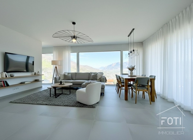 NEUE freistehende Villa mit 4,5 Zimmern und wunderschönem Blick auf die Ebene. -  Bild 6