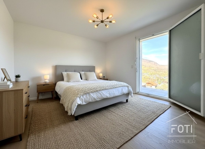 NEUE freistehende Villa mit 4,5 Zimmern und wunderschönem Blick auf die Ebene. -  Bild 9