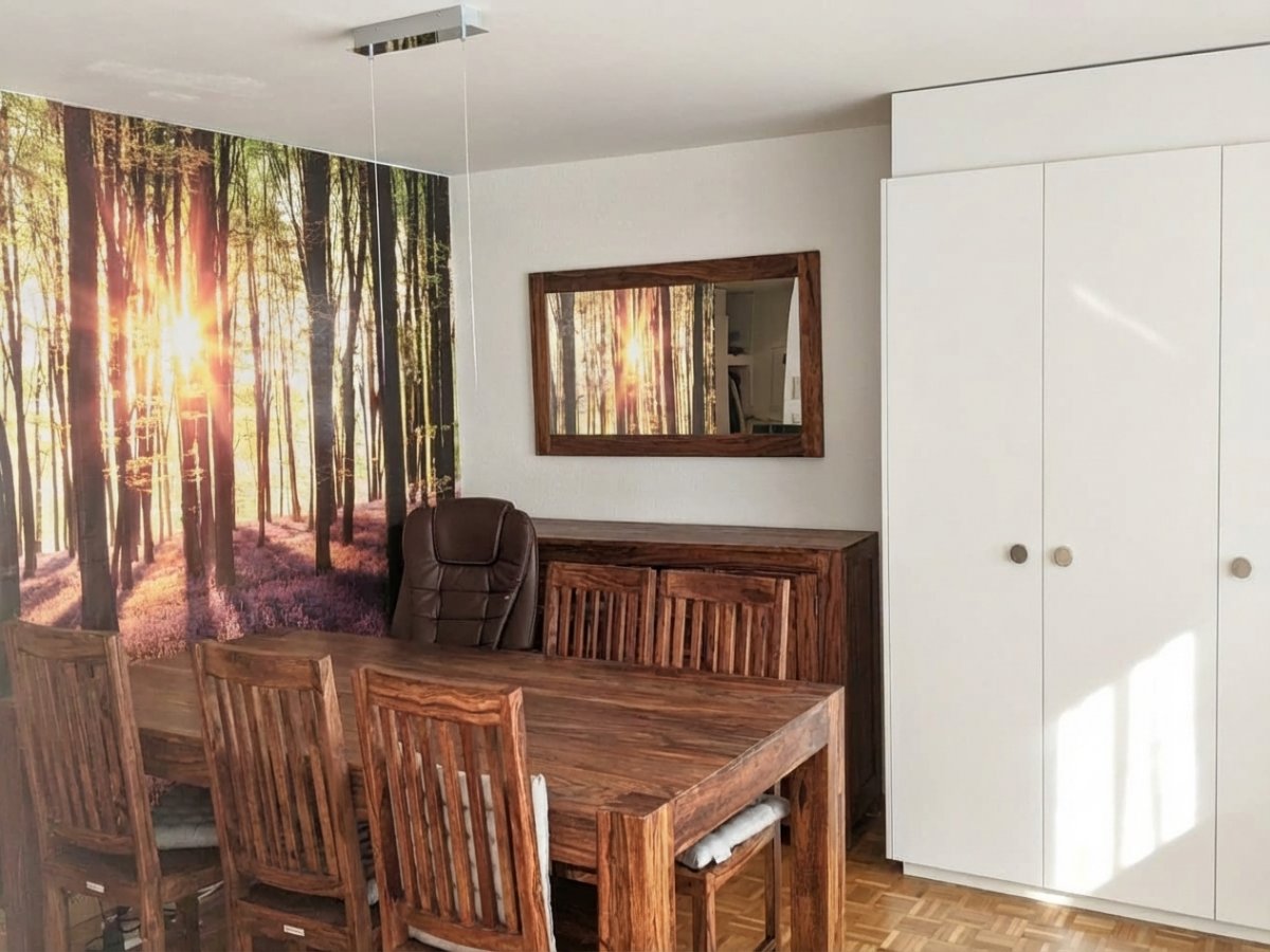 Zwei Wohnungen sowie ein Ladenlokal - alles vermietet - Helle Zimmer im 1.OG