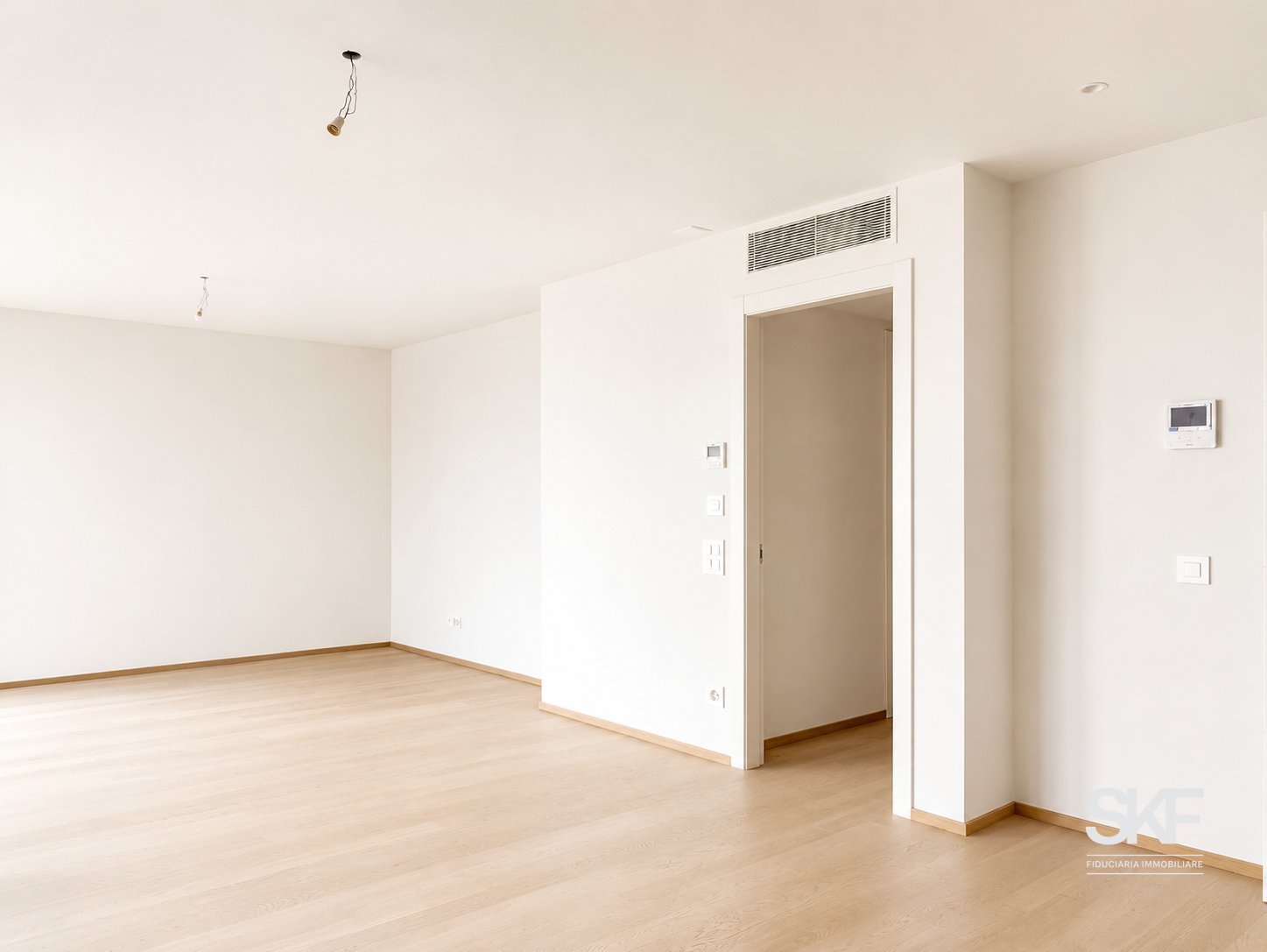 BELLINZONA - VENDESI NUOVO 3.5 LOCALI CON AMPIA TERRAZZA - Sala