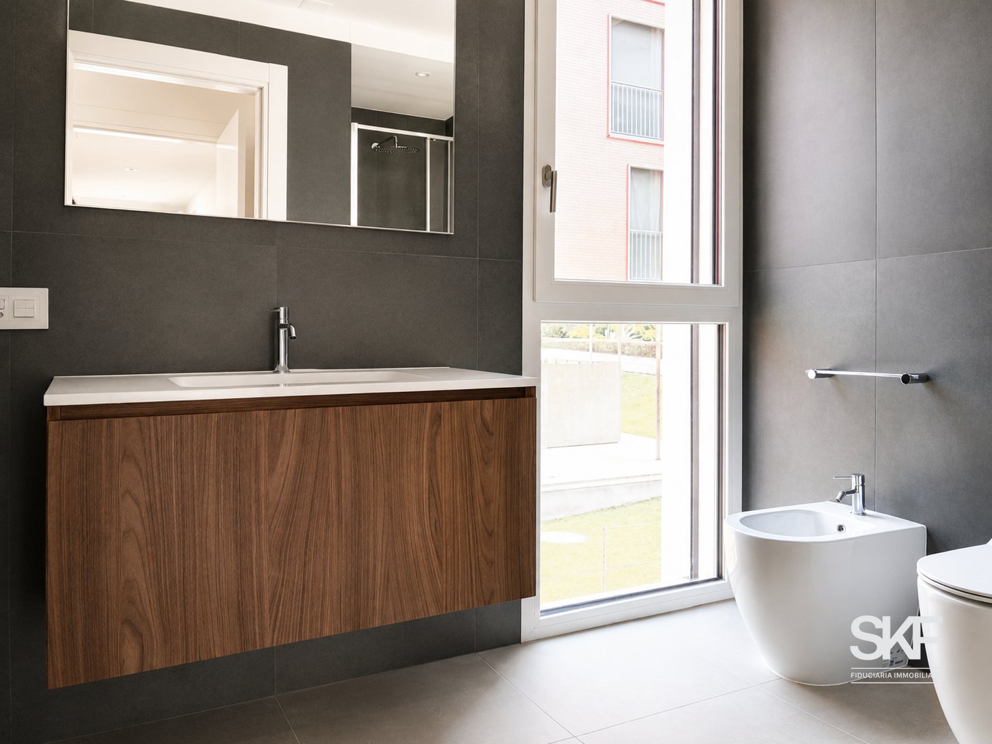 BELLINZONA - VENDESI NUOVO 3.5 LOCALI CON AMPIA TERRAZZA - Bagno