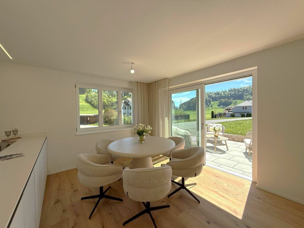 Drei 5.5 Zimmer Reiheneinfamilienhäuser - charmant, naturnah, individuell -  Bild 6
