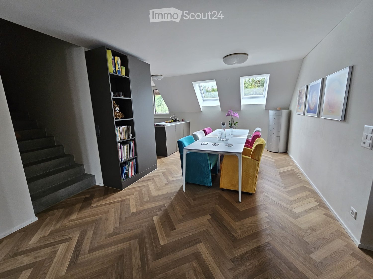 Moderne 4.5-Zimmer-Attika-/Maisonettewohnung in Rifferswil -  Bild 2