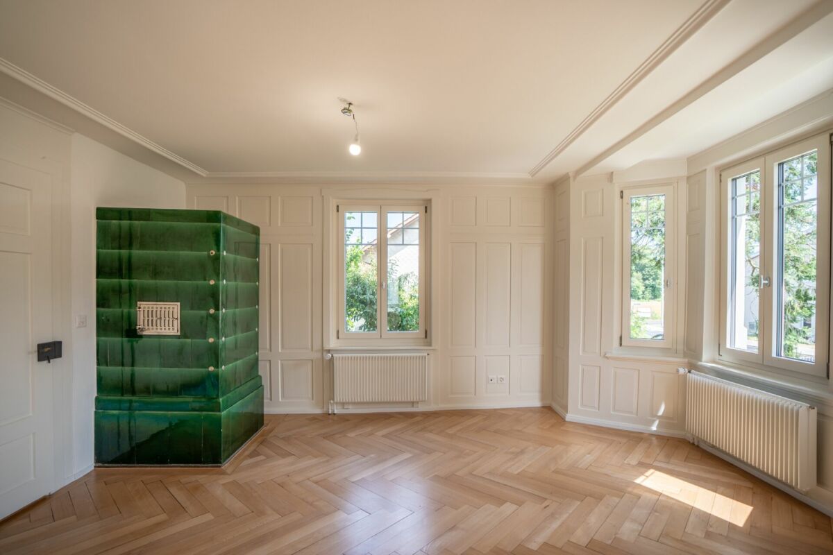 traumhaftes 6.5-Zimmer-Einfamilienhaus | Grundstücksfläche 642 m² -  Bild 3