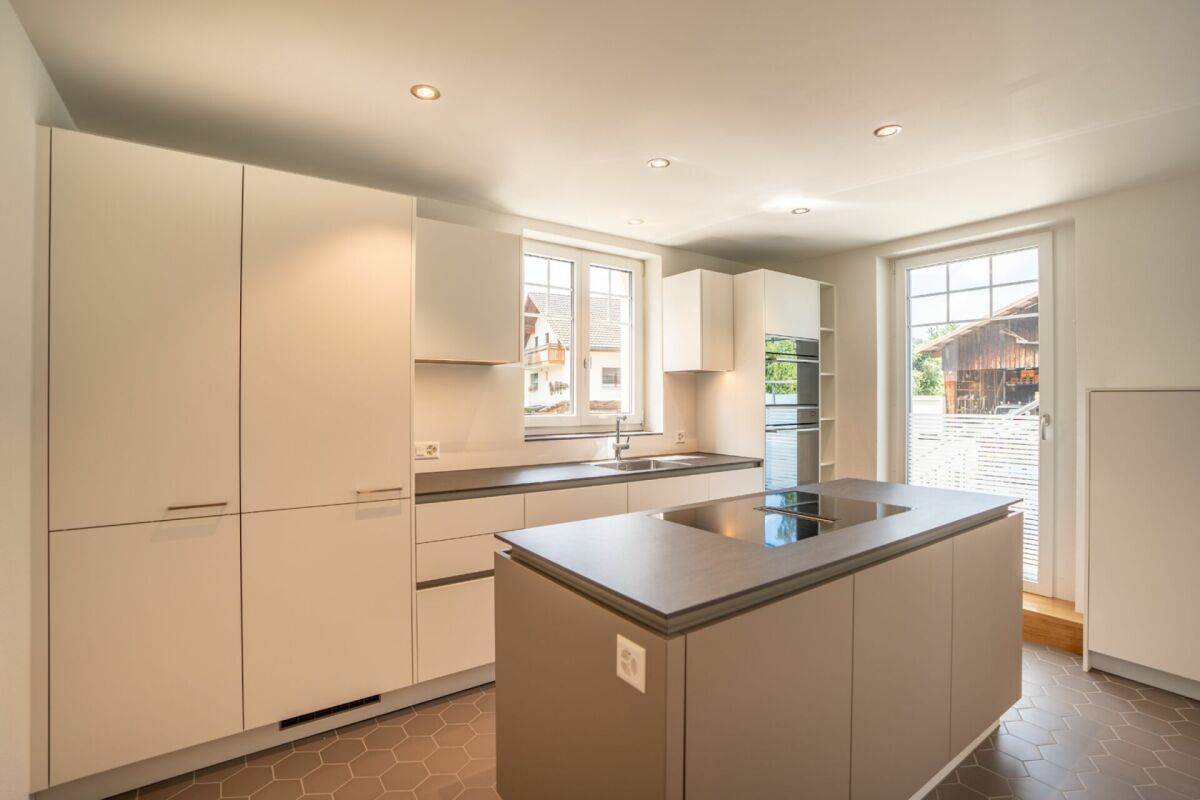 traumhaftes 6.5-Zimmer-Einfamilienhaus | Grundstücksfläche 642 m² -  Bild 4