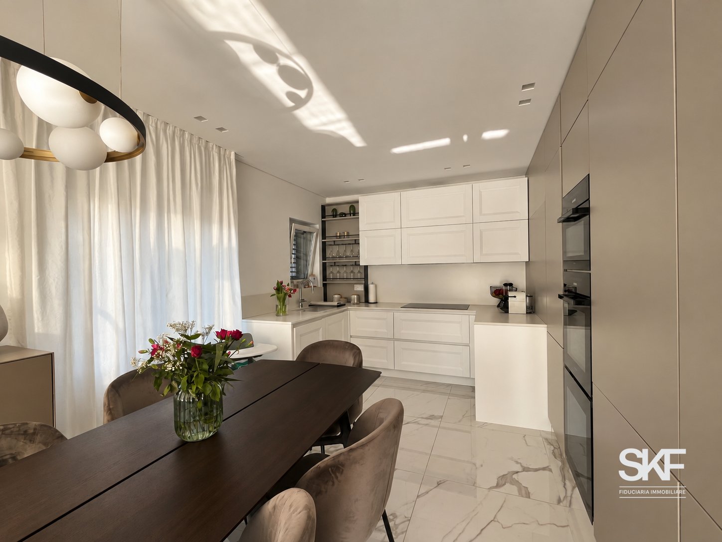 BELLINZONA - SPLENDIDA E MODERNA PROPRIETÀ BIFAMILIARE - Cucina