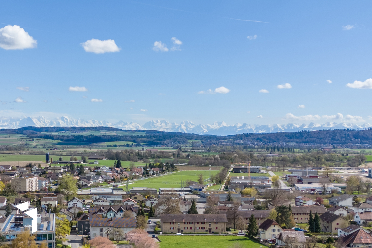 Fehr Immobilien - Moderne 5.5-Zimmer-Terrassenhäuser mit Panorama - 9200_TRH_Rentalbau_Grünweg 10_2543_Lengnau_2