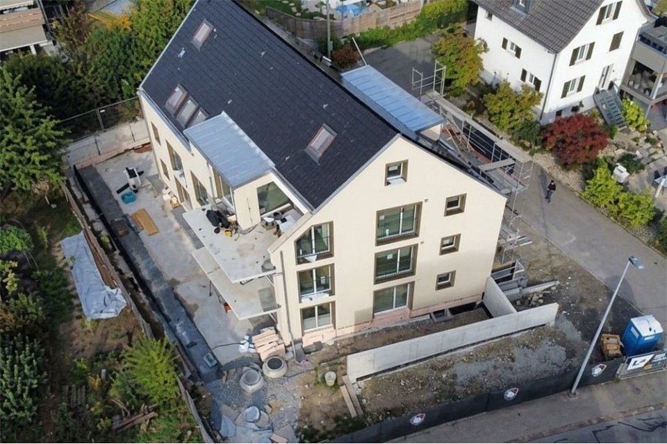 Exklusive 6 1/2-Zimmer Neubau-Dachwohnung -  Bild 2