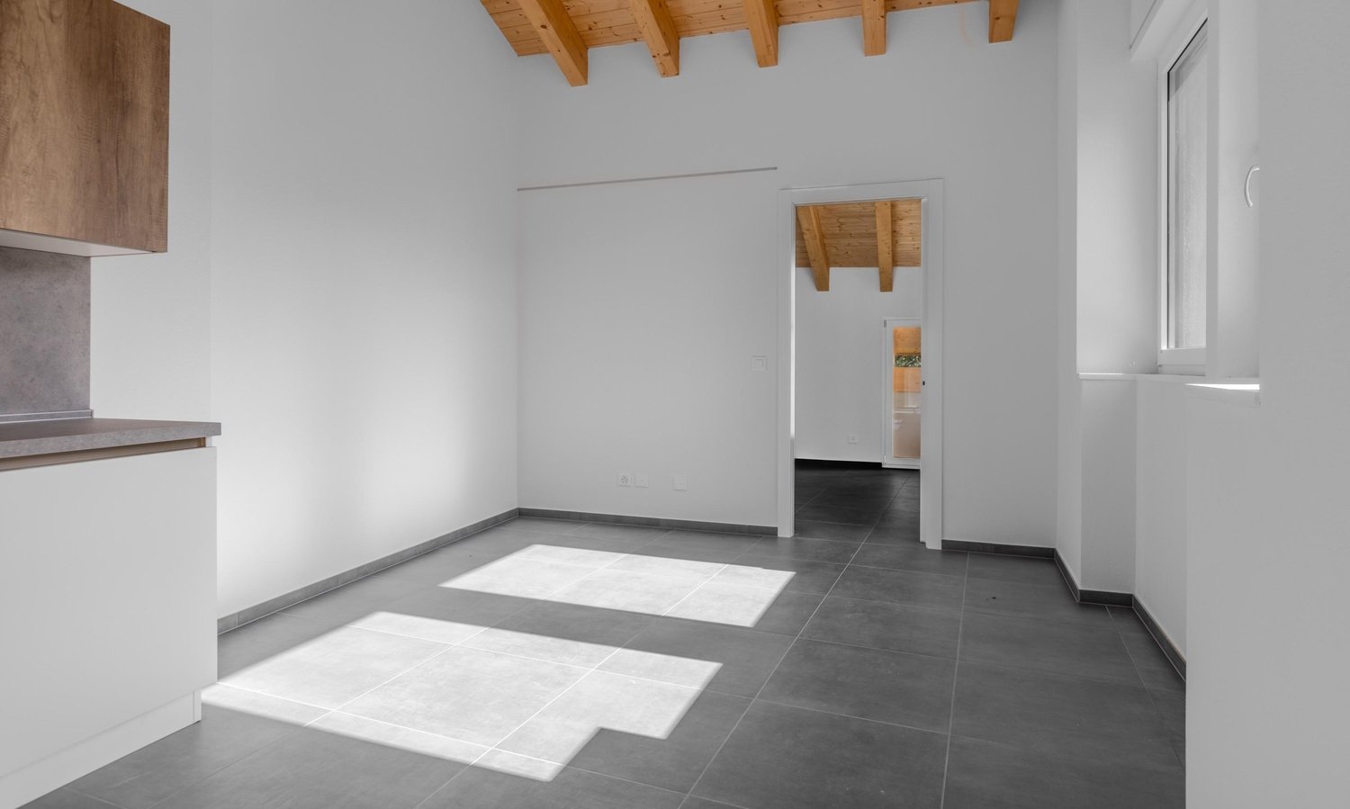 3.5 LOCALI DI NUOVA COSTRUZIONE CON BALCONE A LOPAGNO -  Bild 1