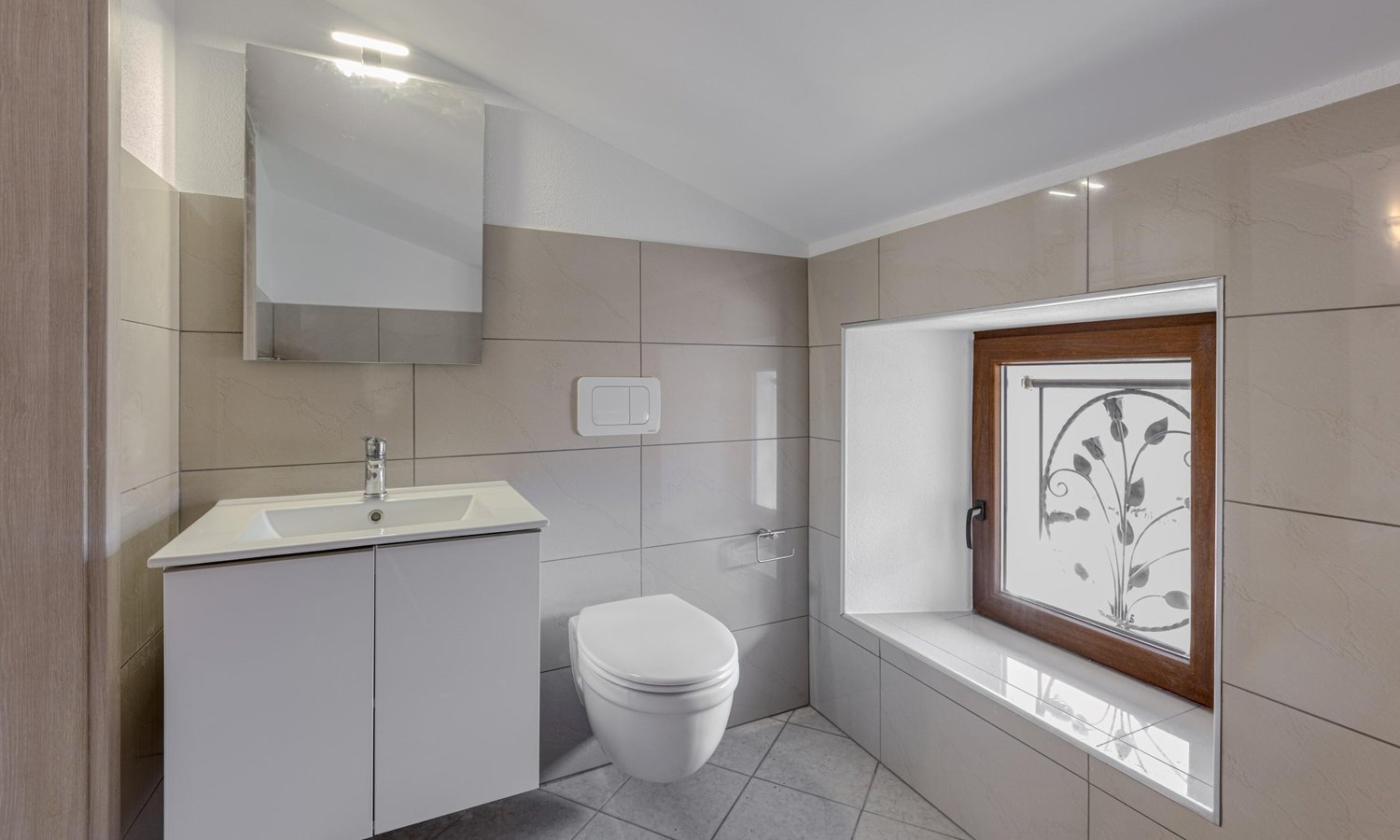 SPLENDIDO 4 LOCALI RISTRUTTURATO ALL'ULTIMO PIANO A SIGIRINO -  Bild 9