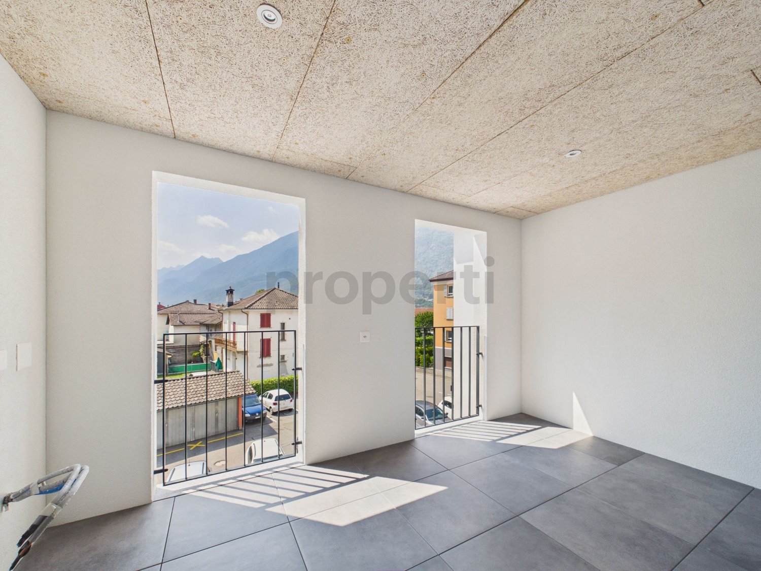 Moderno 2.5 locali appartamento con cantina e parcheggio, Biasca - Image 4