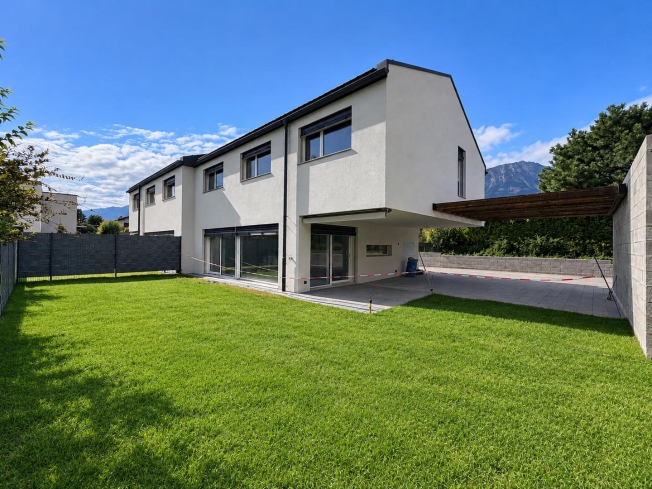 4.5 Zimmer Villa -  Bild 2