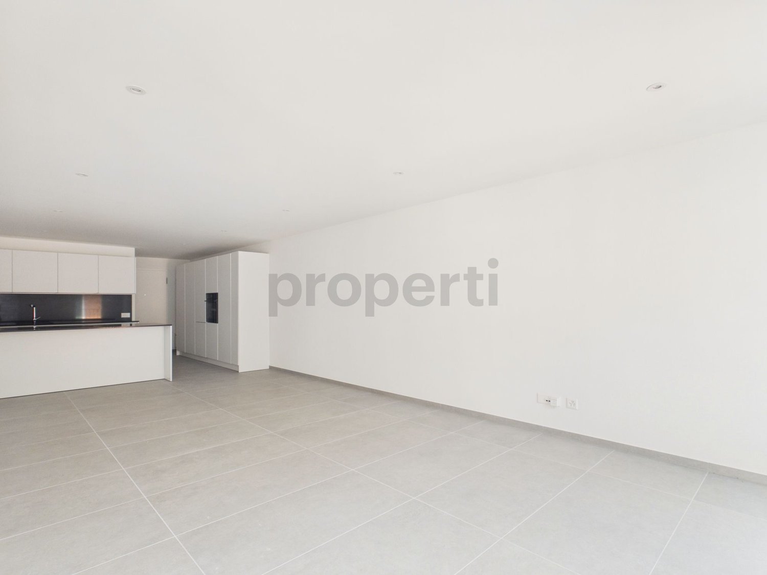 Moderno 3.5 locali appartamento con parcheggio interno, Biasca - Image 4