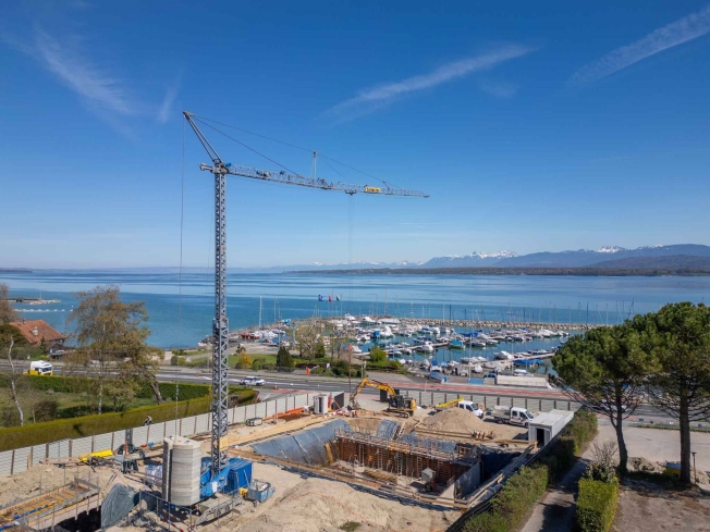 Außergewöhnliche Villa am See – Spiegelpool und Wellnessbereiche -  Bild 13